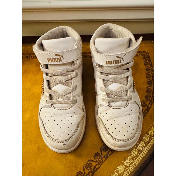 PUMA Kids Rebound Layup White High Top Gold Charms Lace Girls Sneakers Sz 1.5C - Picture 4 of 10